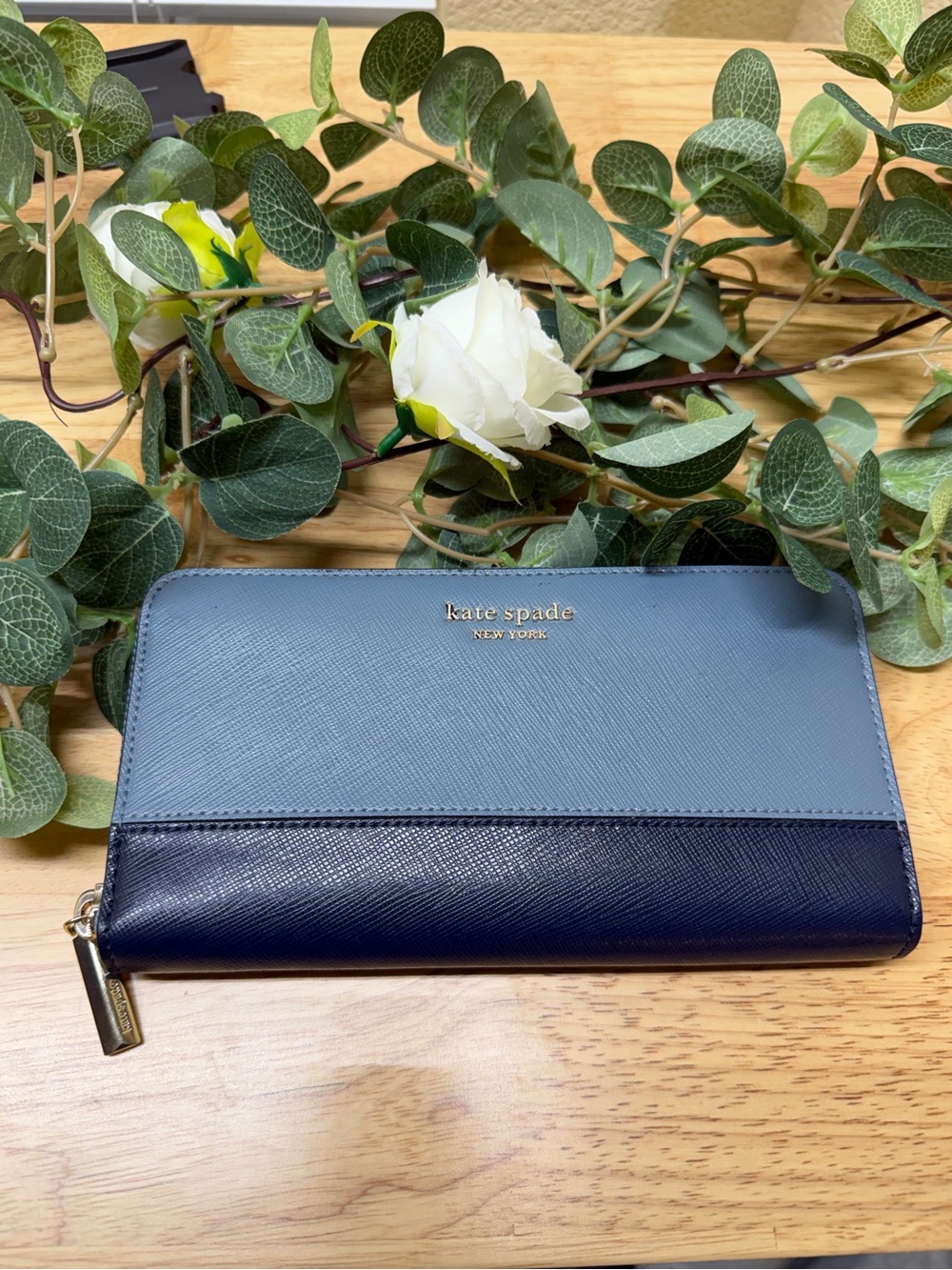 Katr Spade Zip Around Wallet